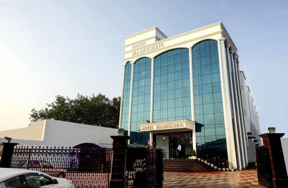 Hotel Madhushrie Agra  Buitenkant foto